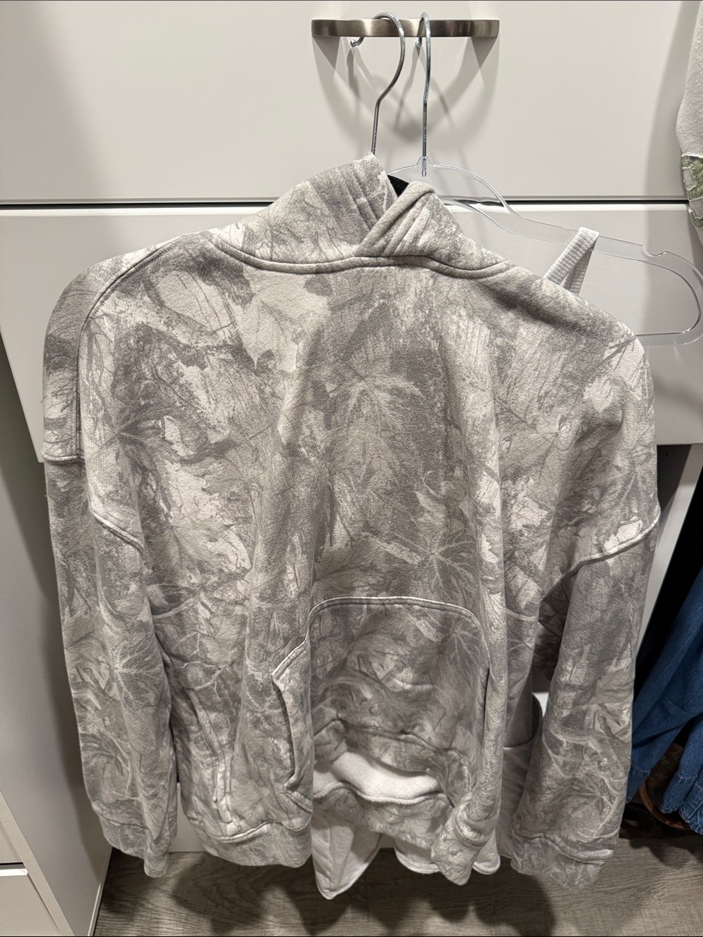 Hollister Gray Marble-Print Pullover Hoodie